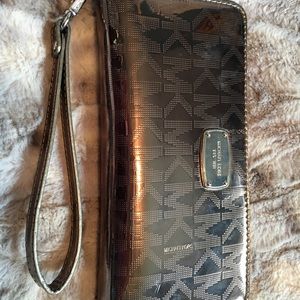 Michael Kors wristlet